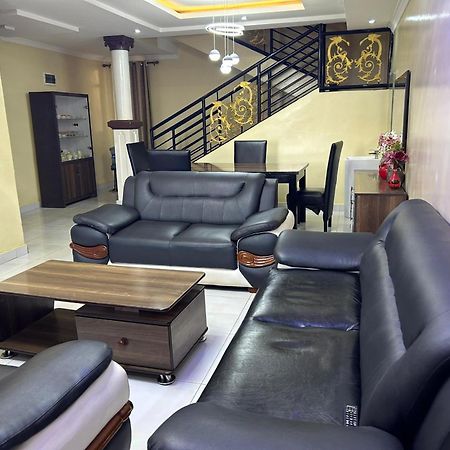 The Vibrant Lodge Gacuriro Kigali Luaran gambar