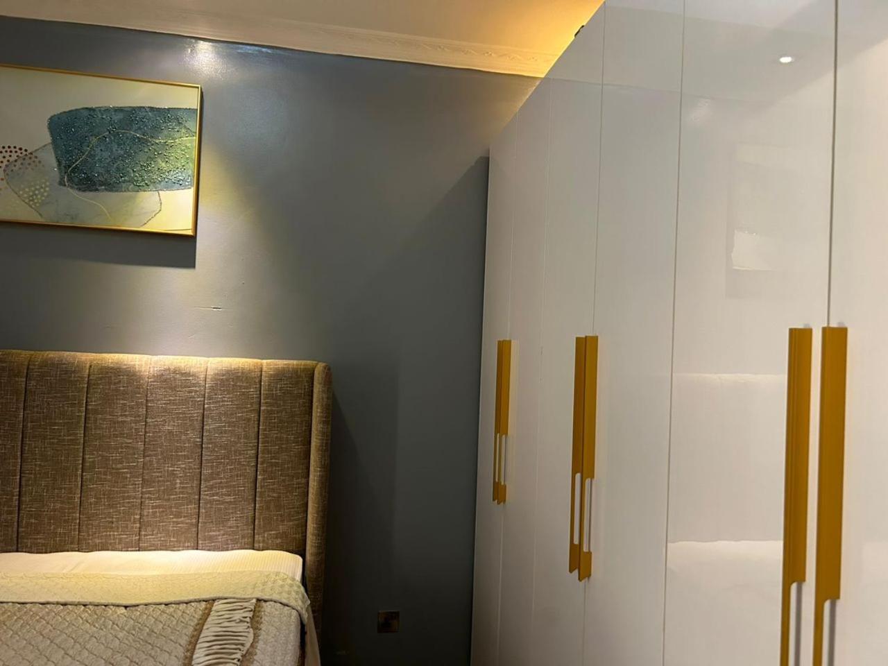 The Vibrant Lodge Gacuriro Kigali Luaran gambar